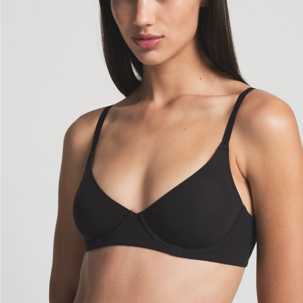 NWT Skims Fits Everybody Black Unlined Demi Bra